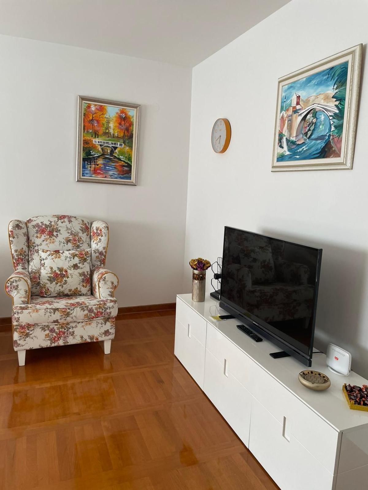 Apartment Sunshine โมสตาร์ ภายนอก รูปภาพ