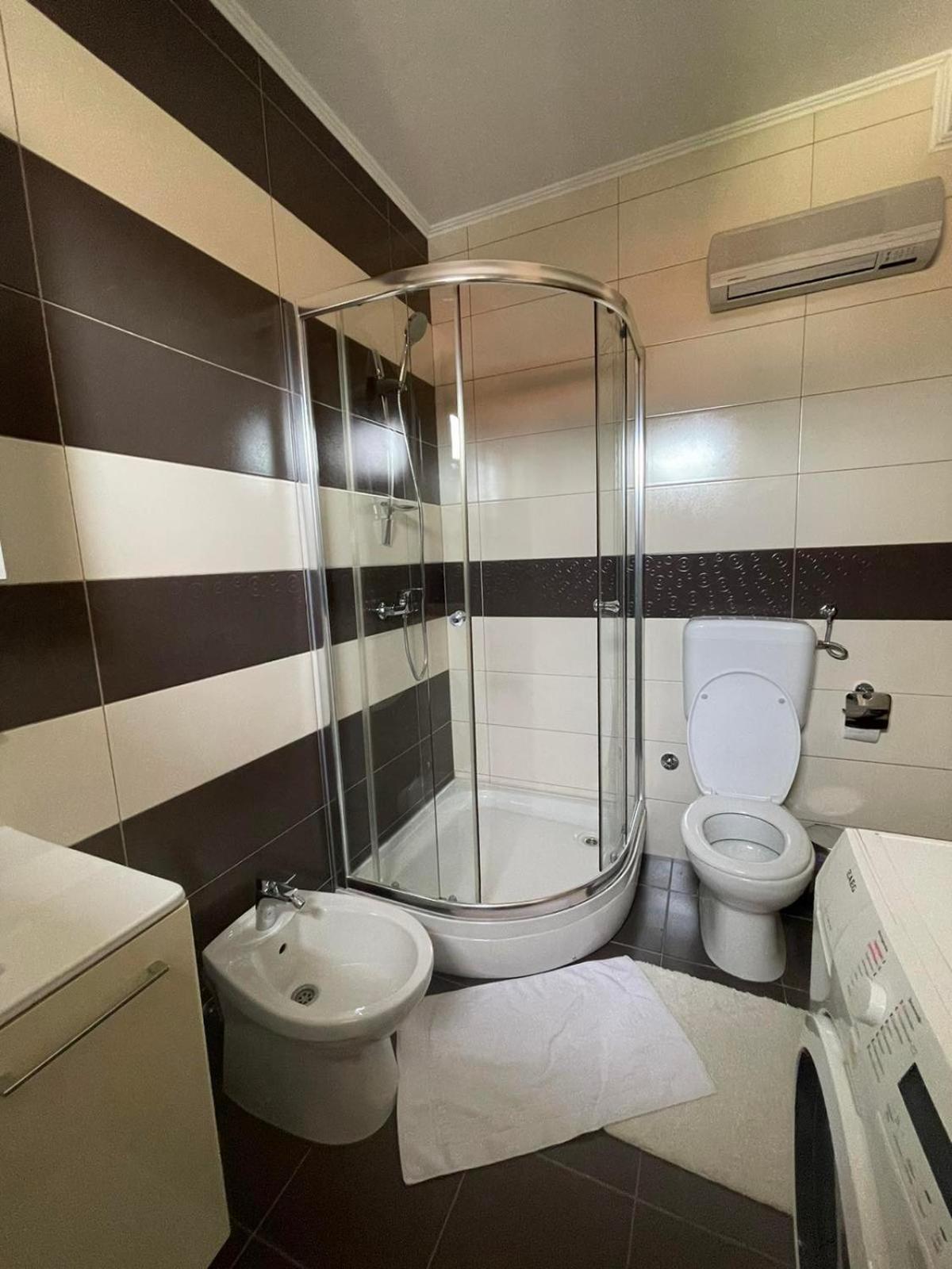 Apartment Sunshine โมสตาร์ ภายนอก รูปภาพ