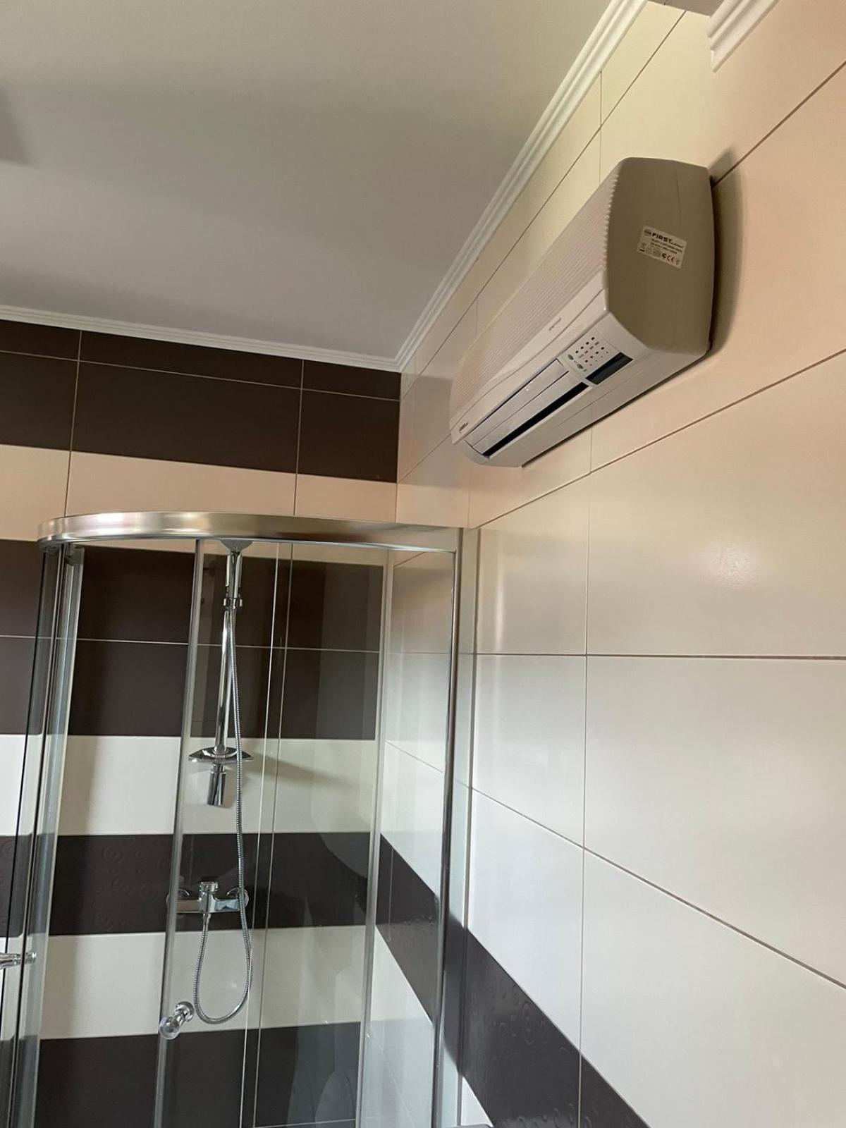 Apartment Sunshine โมสตาร์ ภายนอก รูปภาพ