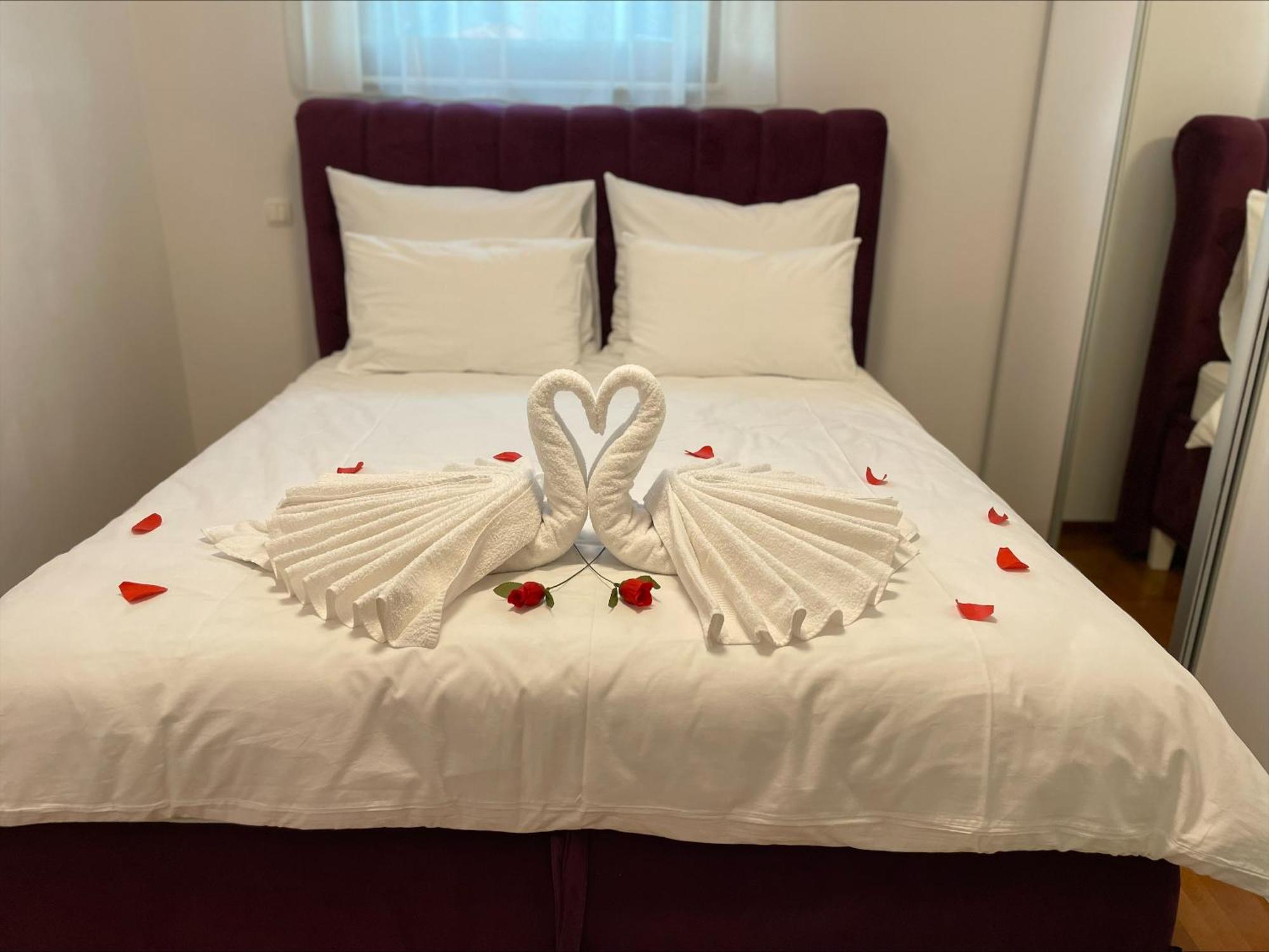 Apartment Sunshine โมสตาร์ ภายนอก รูปภาพ