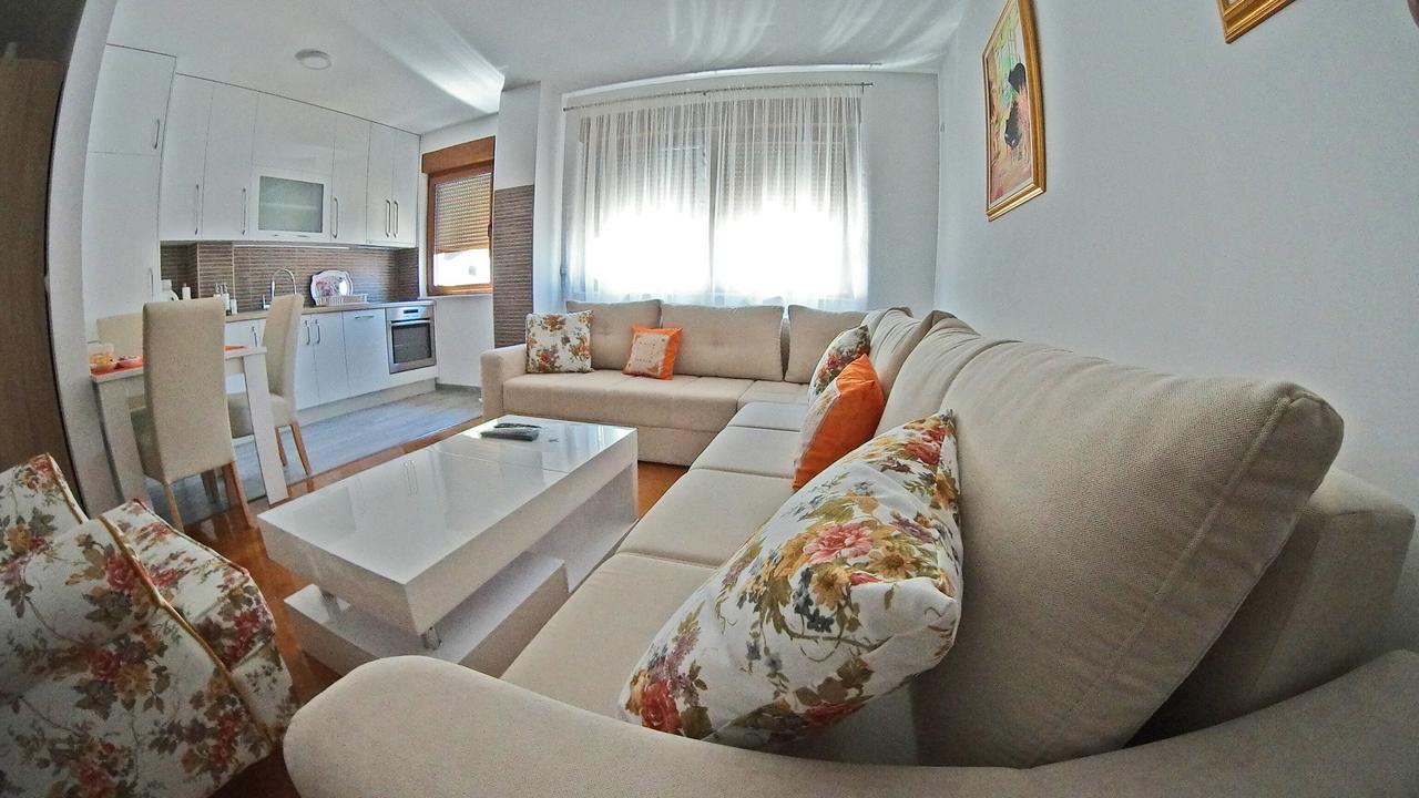 Apartment Sunshine โมสตาร์ ภายนอก รูปภาพ